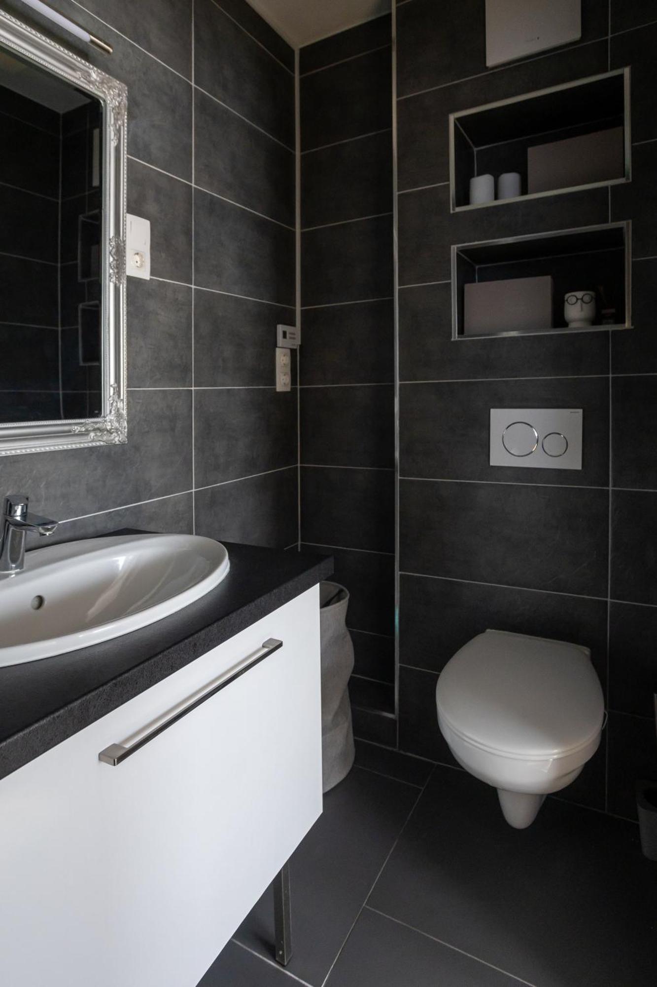 Hellowine Apartman II Eger Buitenkant foto